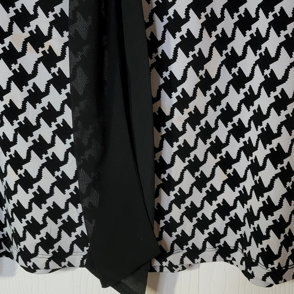 Top - Picture 4 of 7